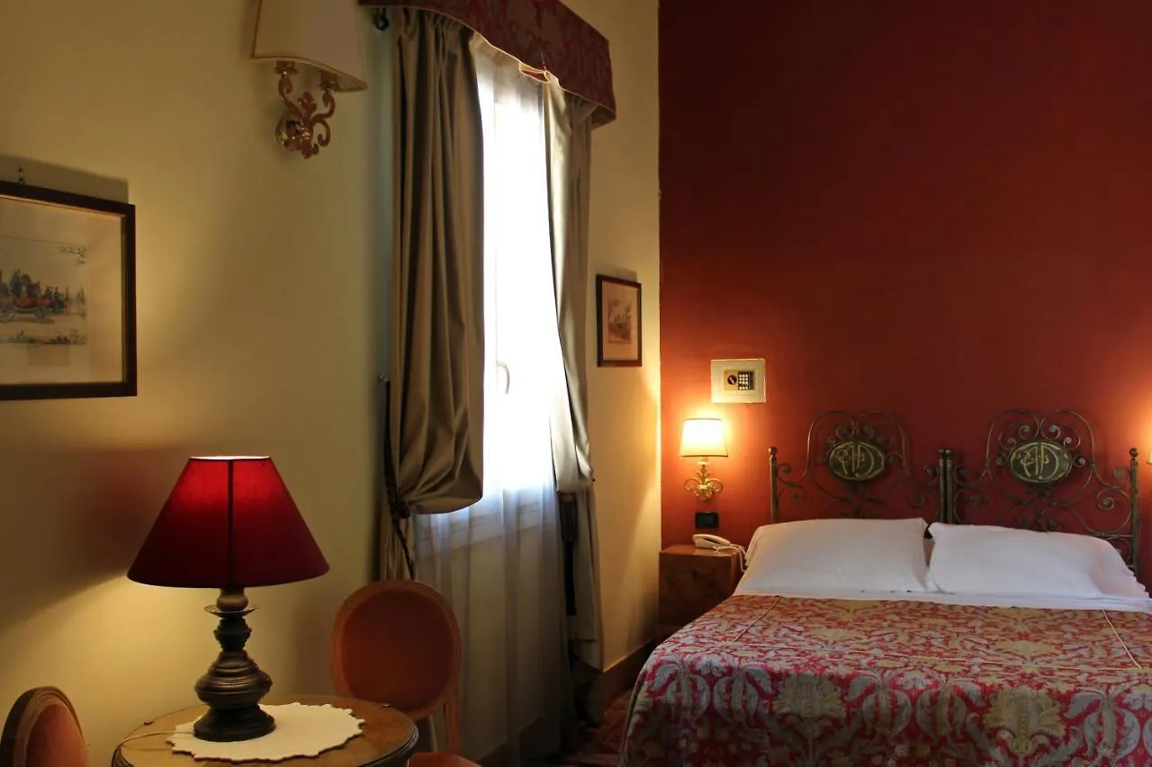 Albergo Delle Drapperie Bolonha