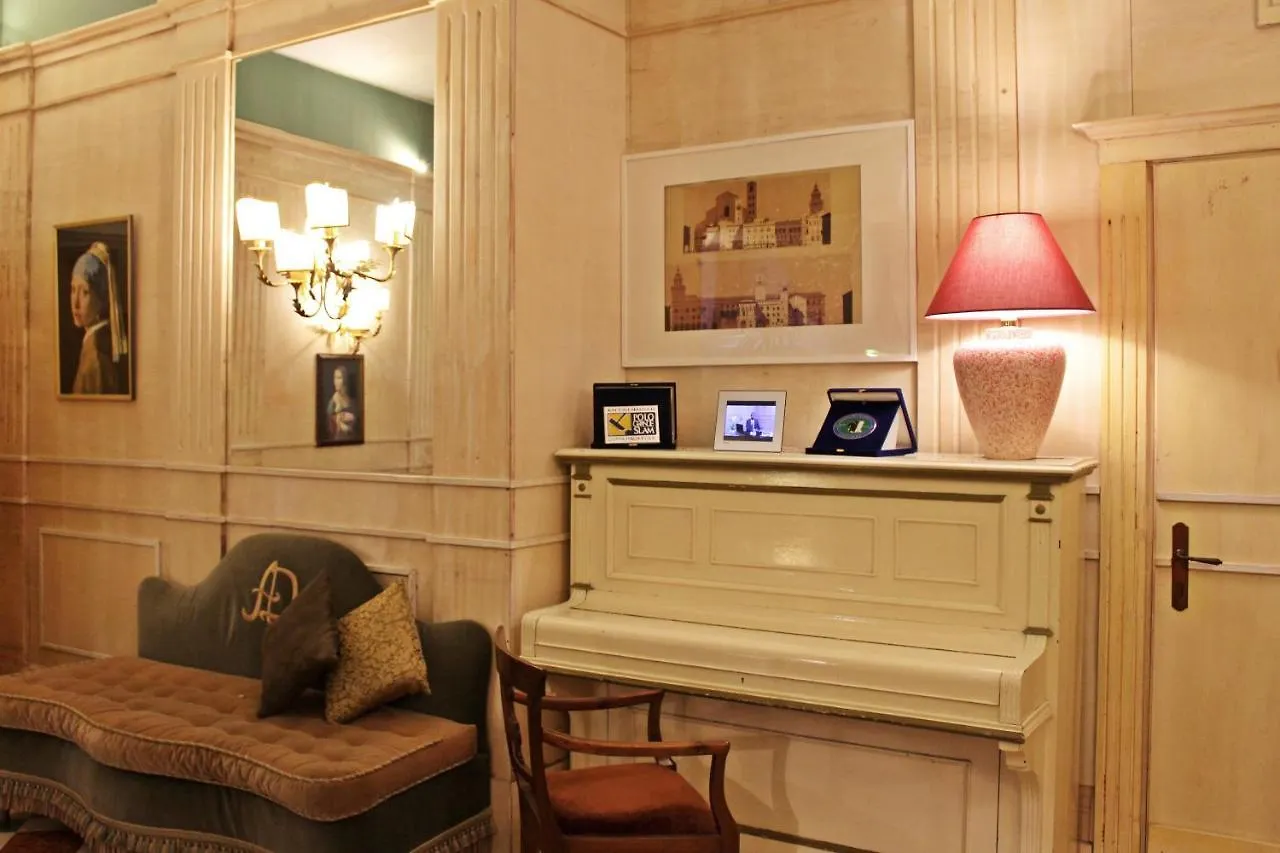 Hotel Albergo Delle Drapperie Bolonha