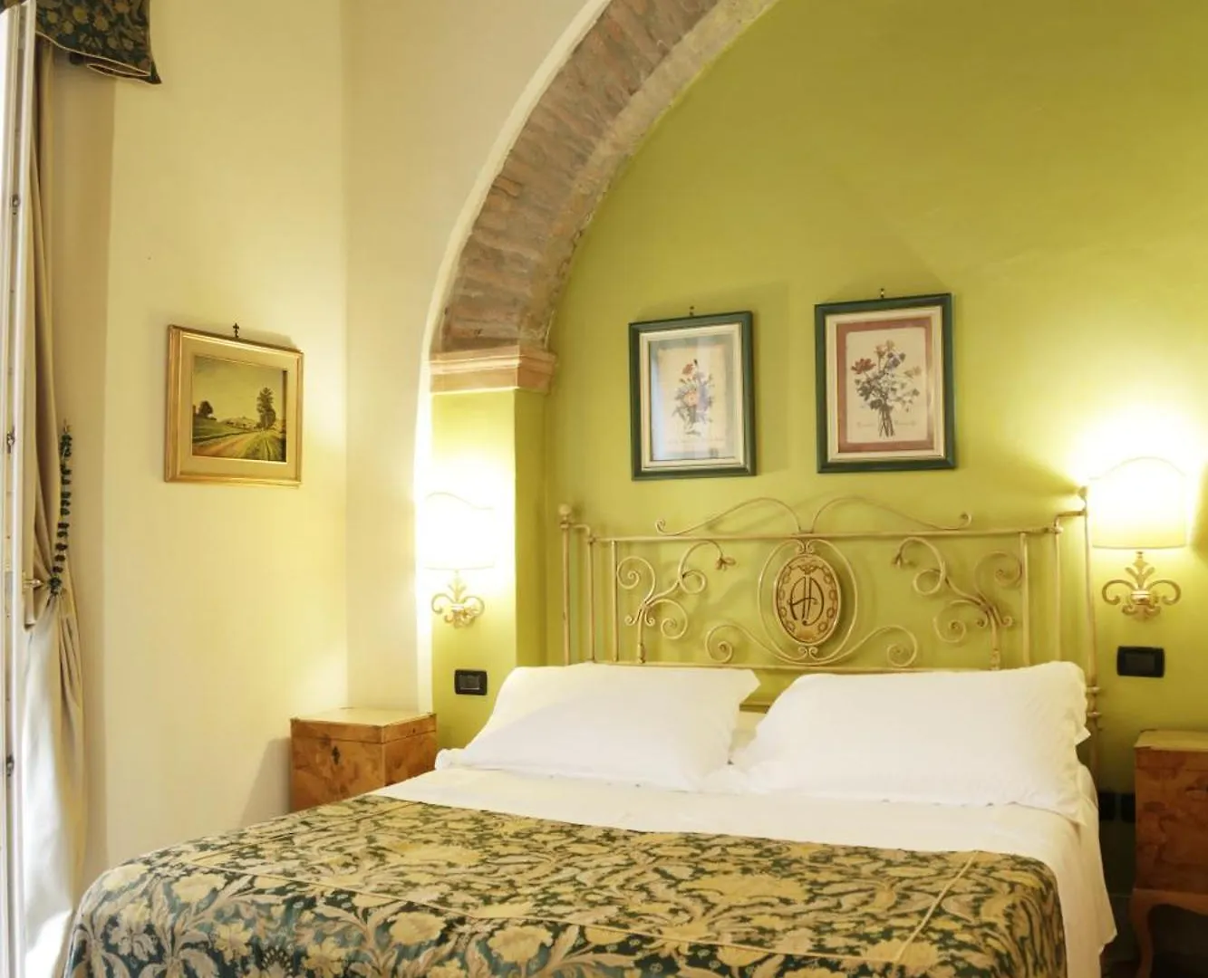 Albergo Delle Drapperie Bologna 3*,